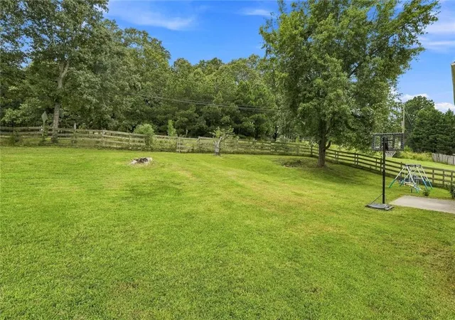 Photo 23 of Single family home for sale at 932 Sugar Meadow Ln, Buford, GA 30518 | MLS# 7825979 | Listing updated on 2026-09-05