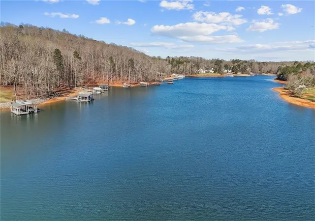3rd image of 2406 Winterview Rdg, Gainesville, GA 30506 | MLS# 7826844