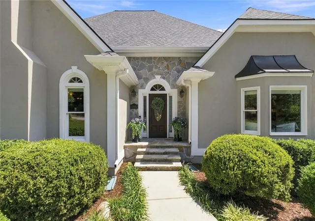 Photo 2 of Single family home for sale at 12555 Crabapple Chase Dr, Alpharetta, GA 30004 | MLS# 7826882 | Listing updated on 2026-09-18