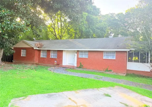 1st image of 661 Wimbish Rd, Macon, GA 31210 | MLS# 7824027