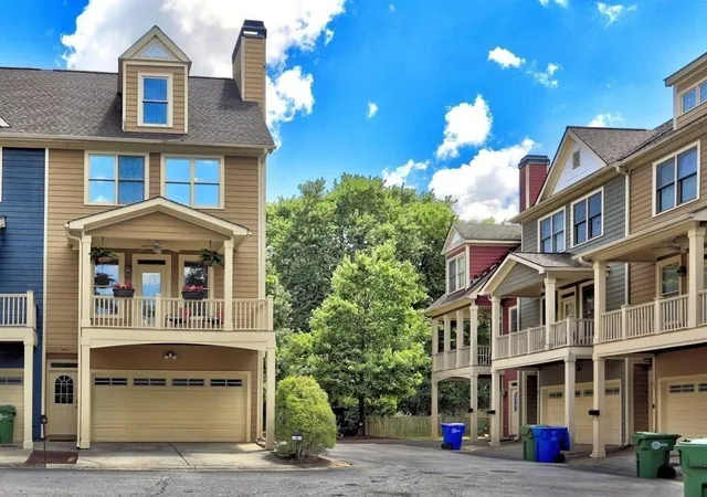Photo 3 of Sale Pending at 1079 Marietta Blvd Nw #19, Atlanta, GA 30318 | MLS# 7827078 | Listing updated on 2026-10-30