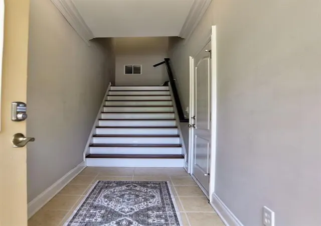 Photo 4 of Sale Pending at 1079 Marietta Blvd Nw #19, Atlanta, GA 30318 | MLS# 7827078 | Listing updated on 2026-10-30