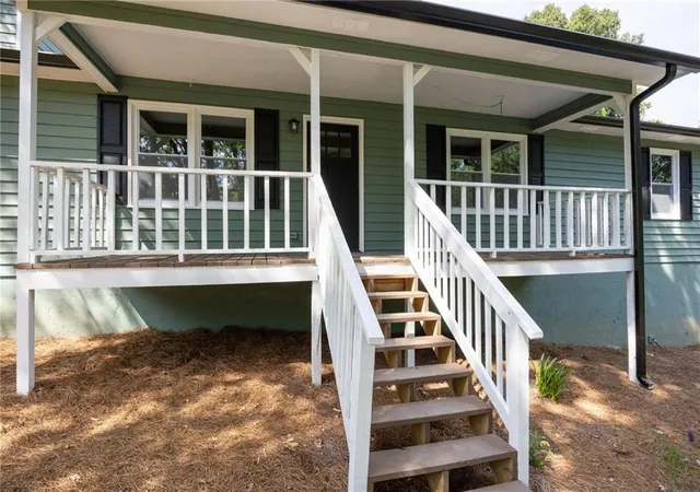 Photo 4 of Single family home for sale at 102 Tibbitts Dr, Dallas, GA 30157 | MLS# 7826794 | Listing updated on 2026-09-18