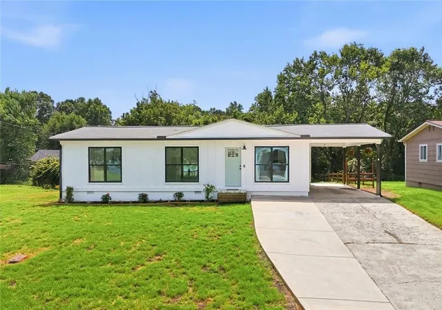 Photo 2 of Sale Pending at 1320 Cochise Cir, Austell, GA 30168 | MLS# 7815458 | Listing updated on 2026-09-14