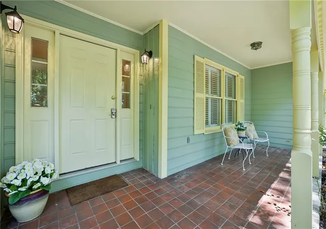 Single Family Residence at 50 Stewart Dr, Sandy Springs, GA 30342 | MLS# 7819507 | | Sold on 2026-09-16