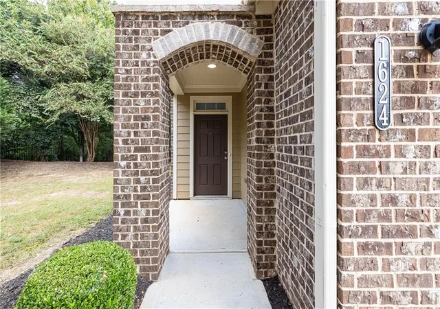 Photo 1 of Townhouse for sale at 1624 Lenox Overlook Rd Ne, Atlanta, GA 30329 | MLS# 7827725 | Listing updated on 2026-08-30