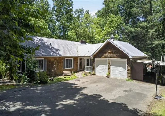 Photo 1 of Single family home for sale at 1965 Hwy 52 E, Ellijay, GA 30536 | MLS# 7827506 | Listing updated on 2026-09-14