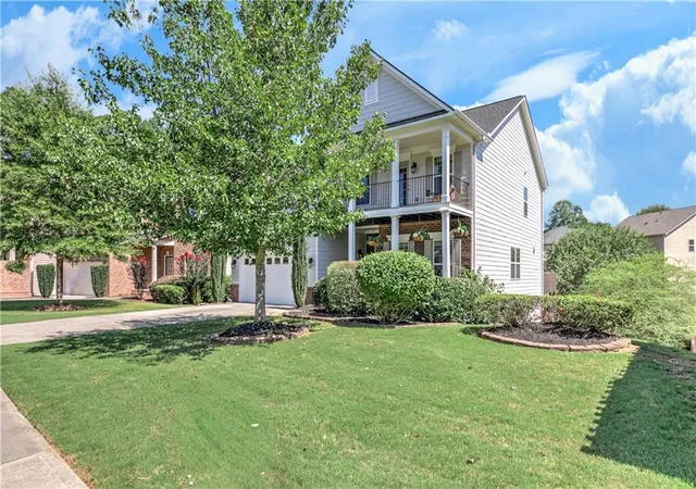 Photo 3 of Sale Pending at 330 Lockwood Pl, Alpharetta, GA 30004 | MLS# 7827301 | Listing updated on 2026-09-08