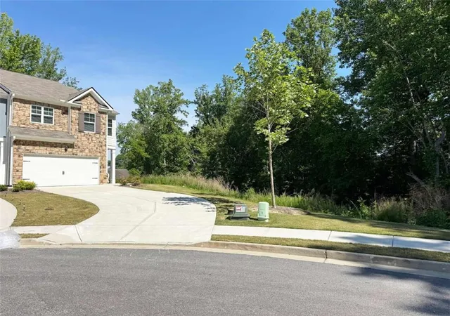 Photo 2 of Townhouse for sale at 3400 Greyton Dr, Buford, GA 30519 | MLS# 7827390 | Listing updated on 2026-08-27