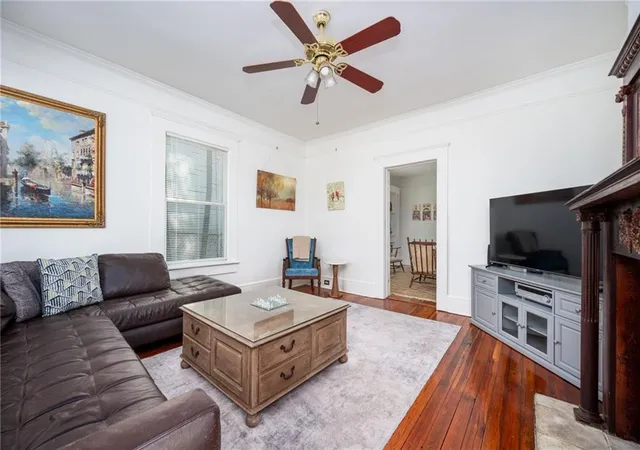 Photo 3 of Sale Pending at 1724 Defoor Ave Nw, Atlanta, GA 30318 | MLS# 7828188 | Listing updated on 2026-09-25