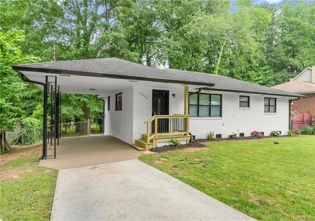 Photo 2 of Sale Pending at 2253 Bonnybrook Wy Sw, Atlanta, GA 30311 | MLS# 7826897 | Listing updated on 2026-09-02