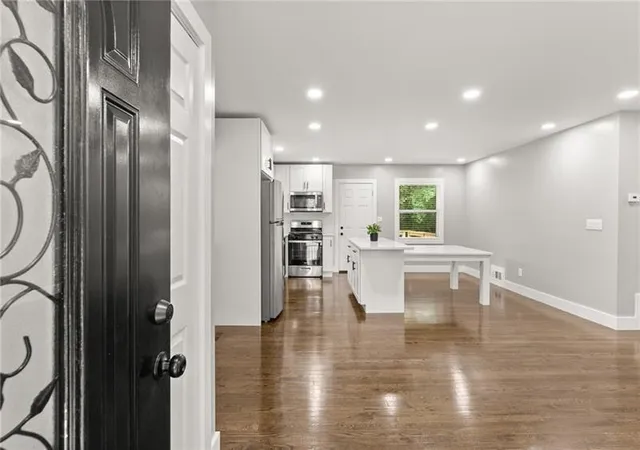 Photo 2 of Sale Pending at 2253 Bonnybrook Wy Sw, Atlanta, GA 30311 | MLS# 7826897 | Listing updated on 2026-09-02