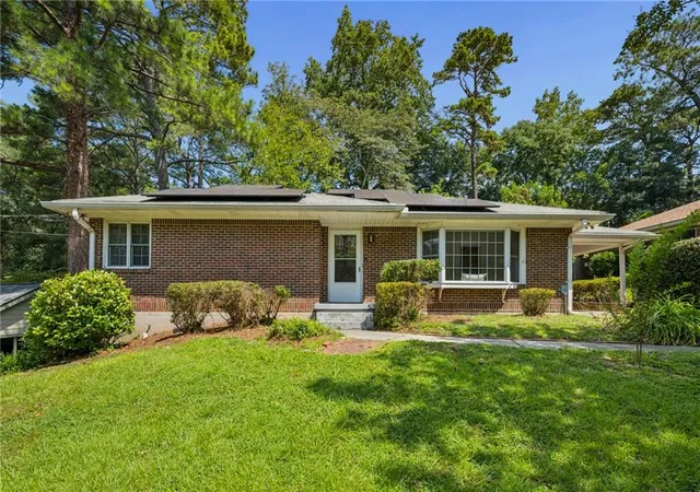 Photo 2 of Single family home for sale at 1232 Carol Ln Ne, Atlanta, GA 30306 | MLS# 7814710 | Listing updated on 2026-09-14