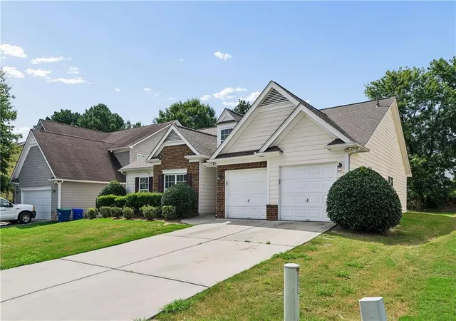 Photo 2 of Single family home for sale at 7226 Boulder Pass, Union City, GA 30291 | MLS# 7823581 | Listing updated on 2026-09-01