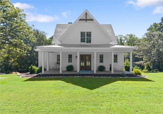 Photo 1 of Single family home for sale at 3567 Duckett Mill Rd, Gainesville, GA 30506 | MLS# 7828058 | Listing updated on 2026-08-31