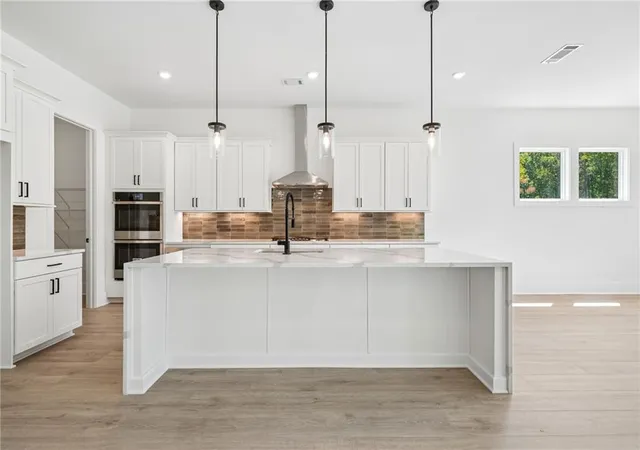 Photo 2 of Single family home for sale at 212 Regester Way, Peachtree City, GA 30269 | MLS# 7771251 | Listing updated on 2026-09-13