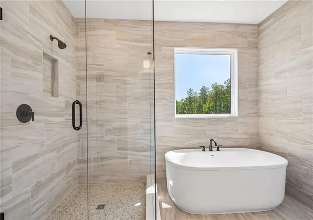 Photo 3 of Single family home for sale at 212 Regester Way, Peachtree City, GA 30269 | MLS# 7771251 | Listing updated on 2026-09-13