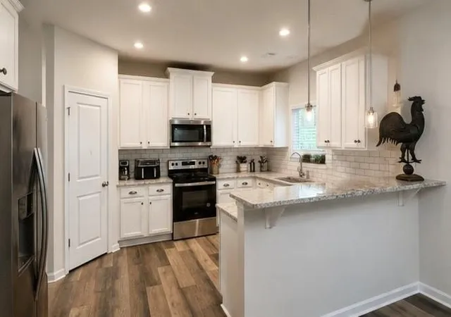 Photo 3 of Single family home for sale at 511 Shady Glen, Dallas, GA 30132 | MLS# 7821306 | Listing updated on 2026-09-08