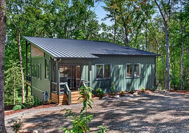 Photo 3 of Single family home for sale at 255 Sunrock Mountain Rd, Blue Ridge, GA 30513 | MLS# 7827217 | Listing updated on 2026-08-25