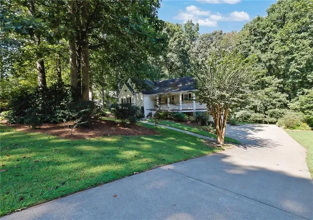 Photo 3 of Sale Pending at 211 Westwind Dr, Ball Ground, GA 30107 | MLS# 7823734 | Listing updated on 2026-09-12