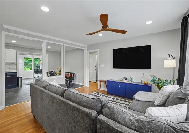 Photo 4 of Single family home for sale at 2653 Hicks Rd Sw, Marietta, GA 30060 | MLS# 7827085 | Listing updated on 2026-09-10