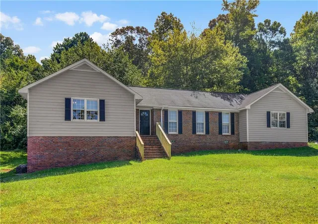 1st image of 99 Sunnybrook Dr, Hogansville, GA 30230 | MLS# 7828110