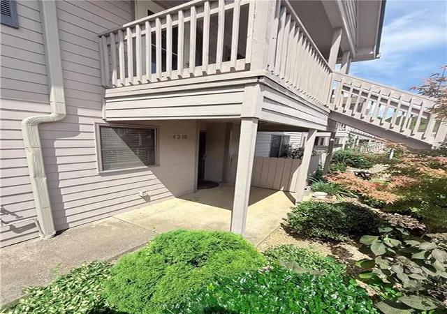 2nd image of 4210 Stillwater Dr, Duluth, GA 30096 | MLS# 7825736