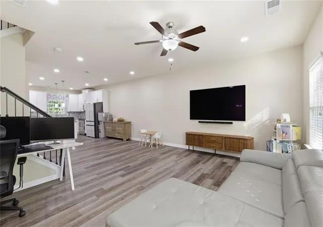 Photo 4 of Townhouse for sale at 4322 Buford Valley, Buford, GA 30518 | MLS# 7754398 | Listing updated on 2026-08-25