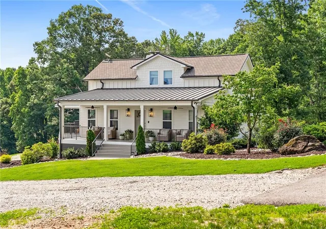 Photo 4 of Single family home for sale at 305 -A Rolling Acres Ct, Jefferson, GA 30549 | MLS# 7827104 | Listing updated on 2026-08-26