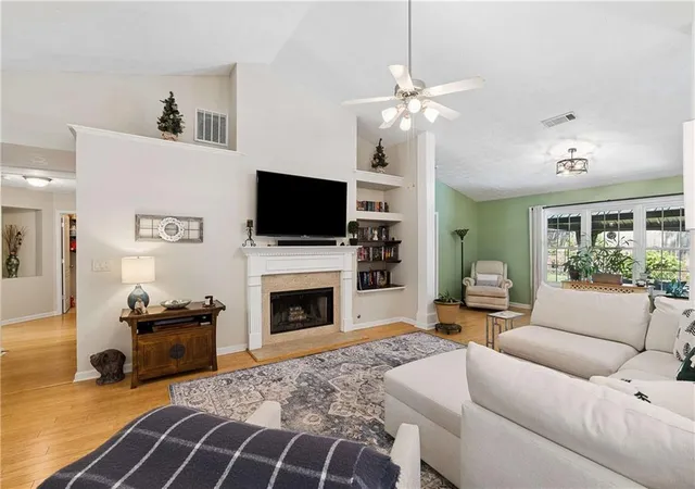 Photo 4 of Single family home for sale at 1433 Prospect View Ct, Lawrenceville, GA 30043 | MLS# 7827549 | Listing updated on 2026-09-07