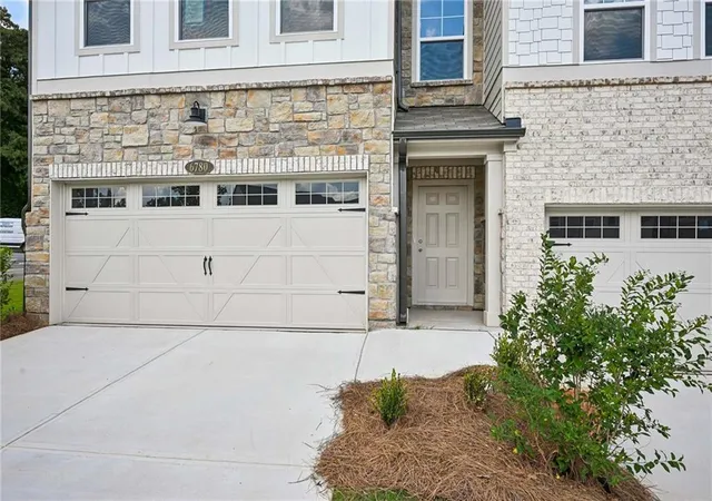 Photo 2 of Townhouse for sale at 243 Kinship Dr Sw, Mableton, GA 30126 | MLS# 7827883 | Listing updated on 2026-09-16