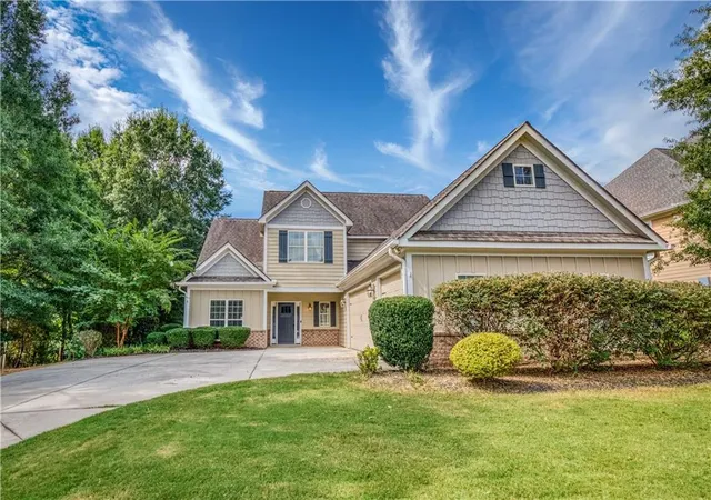 Photo 1 of Single family home for sale at 1031 Greenwood Circle, Madison, GA 30650 | MLS# 7826946 | Listing updated on 2026-09-08