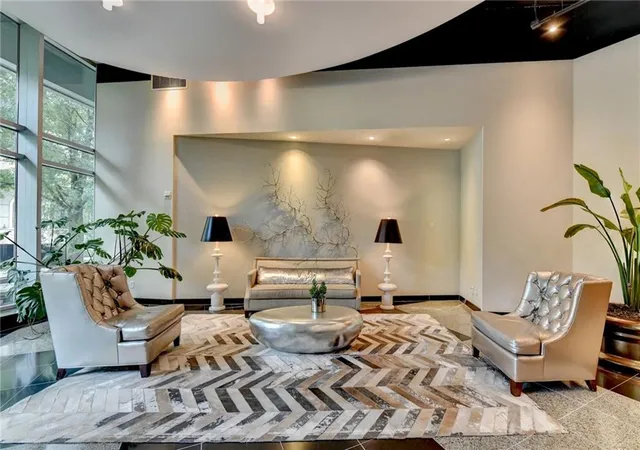 Photo 3 of Condo for sale at 3338 Peachtree Rd NE #504, Atlanta, GA 30326 | MLS# 7811131 | Listing updated on 2026-09-13