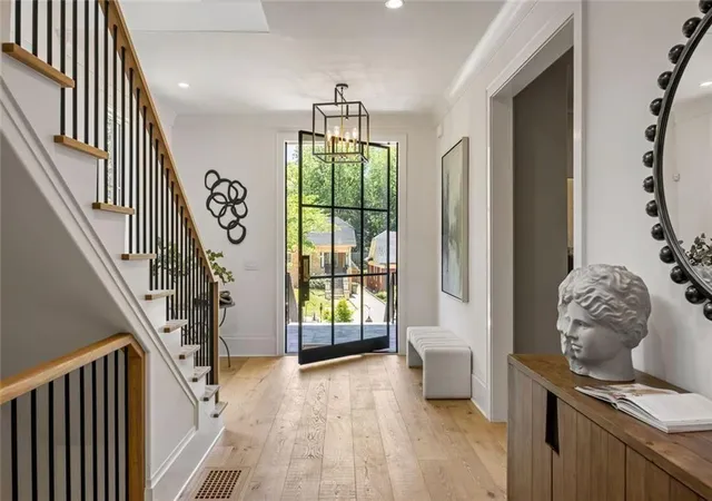 2nd image of 996 Mclynn Ave Ne, Atlanta, GA 30306 | MLS# 7766535