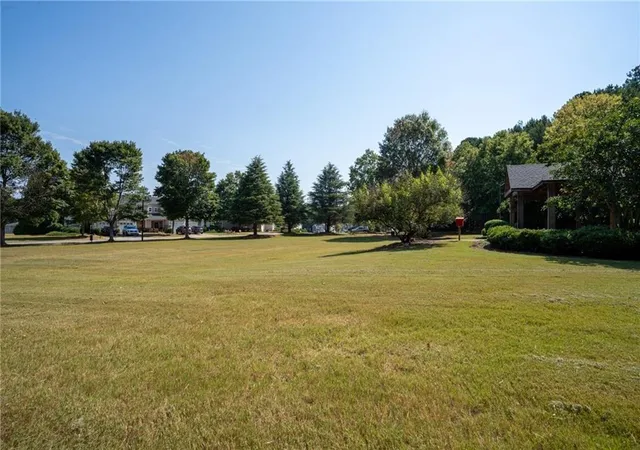 Photo 37 of Sale Pending at 313 Oak Leaf Pl, Acworth, GA 30102 | MLS# 7827398 | Listing updated on 2026-09-11