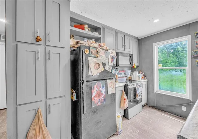 Photo 4 of Single family home for sale at 2159 Deep Creek Rd, Dewy Rose, GA 30634 | MLS# 7817118 | Listing updated on 2026-08-26