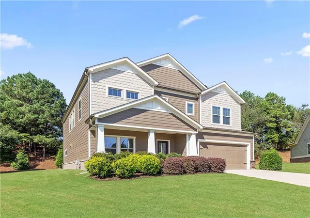 Photo 3 of Single family home for sale at 40 Lakewood Ct Se, Cartersville, GA 30120 | MLS# 7827737 | Listing updated on 2026-09-04
