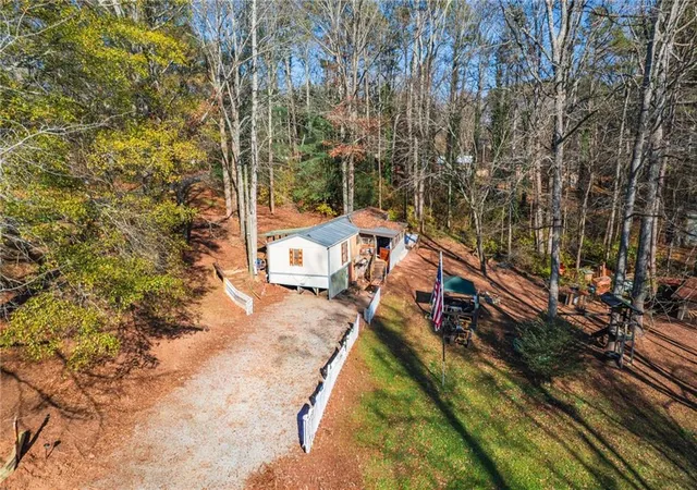 Photo 1 of Single family home for sale at 11 Beechwood Ln, Jasper, GA 30143 | MLS# 7826323 | Listing updated on 2026-08-27