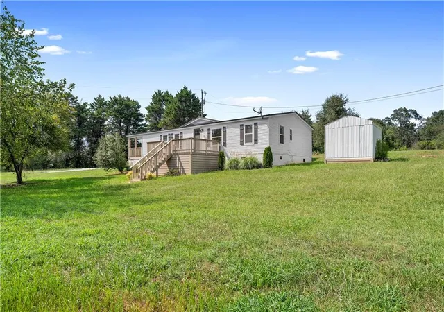 Photo 2 of Single family home for sale at 6035 Hwy 29, Royston, GA 30662 | MLS# 7818634 | Listing updated on 2026-08-27