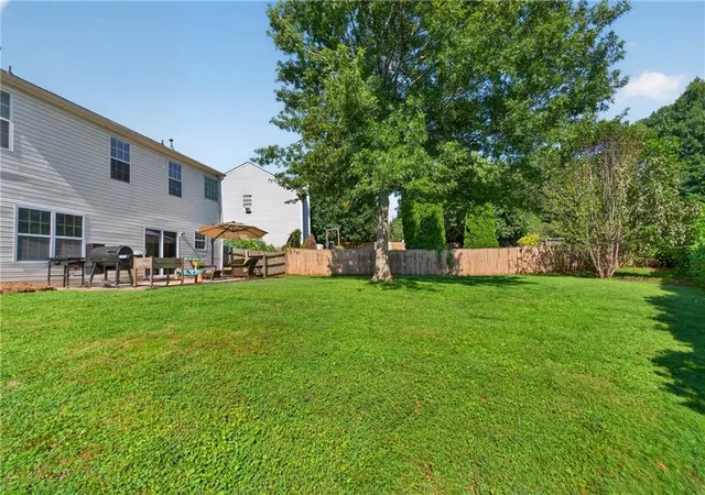 Photo 2 of Single family home for sale at 286 Carrington Way, Canton, GA 30115 | MLS# 7822973 | Listing updated on 2026-08-26
