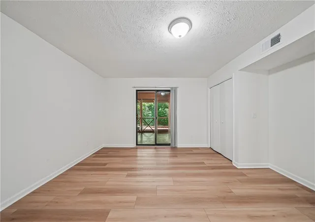3rd image of 4212 Stillwater Dr, Duluth, GA 30096 | MLS# 7827628