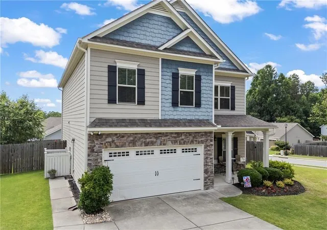 Photo 2 of Single family home for sale at 120 Rainhill Sta Dr, Dawsonville, GA 30534 | MLS# 7794401 | Listing updated on 2026-08-29