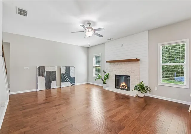 Photo 4 of Single family home for sale at 512 Clinton Dr, Temple, GA 30179 | MLS# 7821072 | Listing updated on 2026-10-23