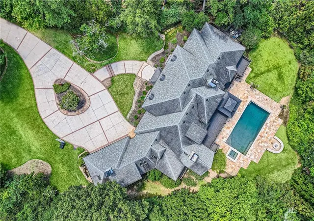 Photo 4 of Single family home for sale at 4500 Powers Fry Rd, Atlanta, GA 30327 | MLS# 7801116 | Listing updated on 2026-09-01