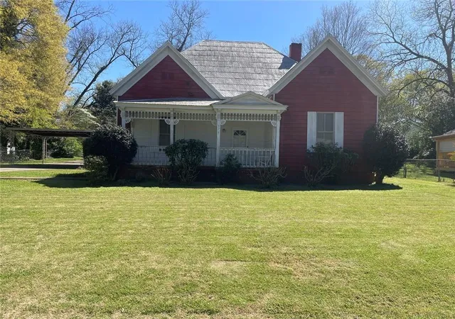 Photo 1 of Single family home for sale at 379 West Ave, Jackson, GA 30233 | MLS# 7829665 | Listing updated on 2026-08-31