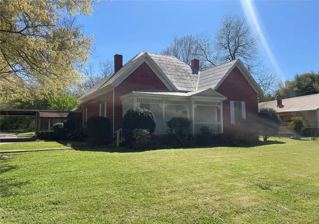 Photo 2 of Single family home for sale at 379 West Ave, Jackson, GA 30233 | MLS# 7829665 | Listing updated on 2026-08-31