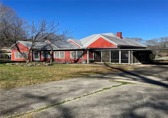 Photo 4 of Single family home for sale at 379 West Ave, Jackson, GA 30233 | MLS# 7829665 | Listing updated on 2026-08-31