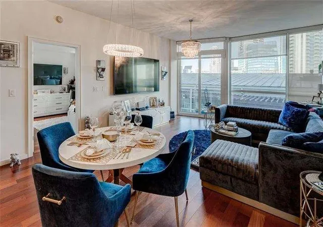 Listing Photo 5 - Condo for sale in building located at 3325 Piedmont Rd, Atlanta, GA 30305 - Unit #1509
