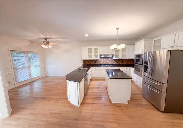 Photo 2 of Single family home for sale at 3320 Sweetwater Dr, Cumming, GA 30041 | MLS# 7827006 | Listing updated on 2026-09-08