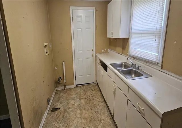 Photo 6 of Single family home for sale at 244 Dollar Mill Rd Sw, Atlanta, GA 30331 | MLS# 7826607 | Listing updated on 2026-08-27